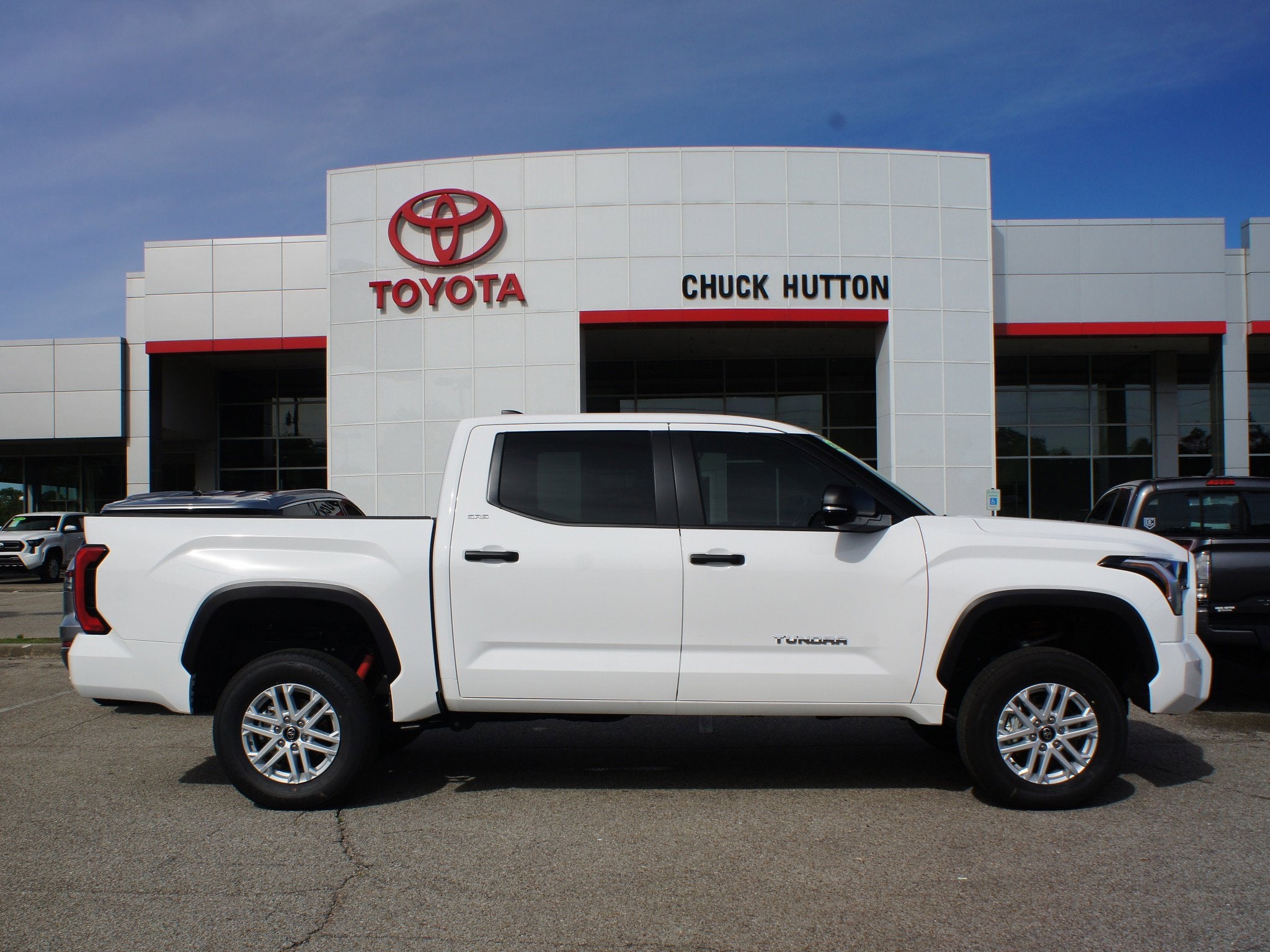 2026 Toyota Tundra 4WD SR5