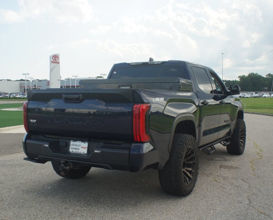 2023 Toyota Tundra 4WD SR5