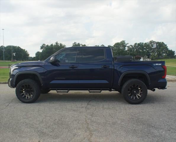 2023 Toyota Tundra 4WD SR5