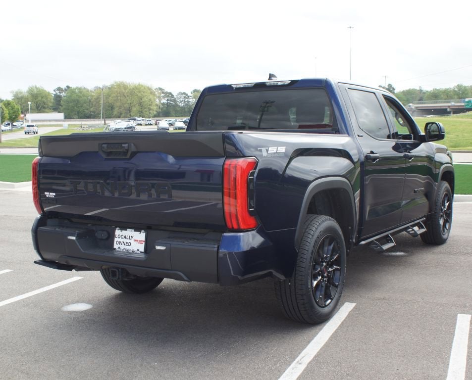 2023 Toyota Tundra 4WD SR5