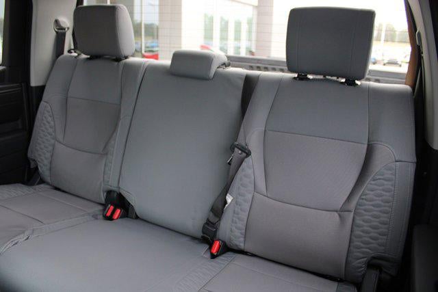 2025 Toyota Tundra 4WD SR5