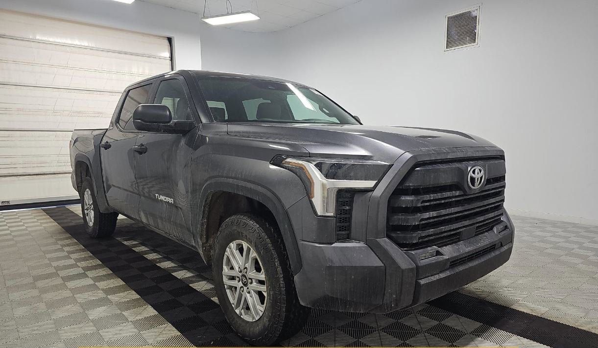 2025 Toyota Tundra 4WD SR5