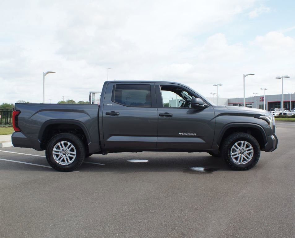 2025 Toyota Tundra 4WD SR5