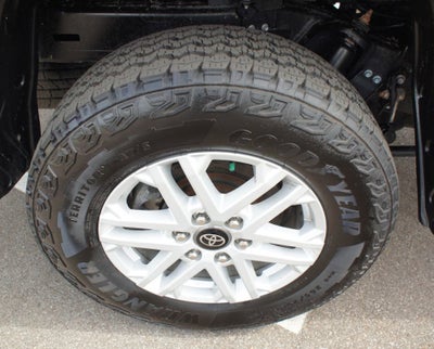 2025 Toyota Tundra 4WD SR5