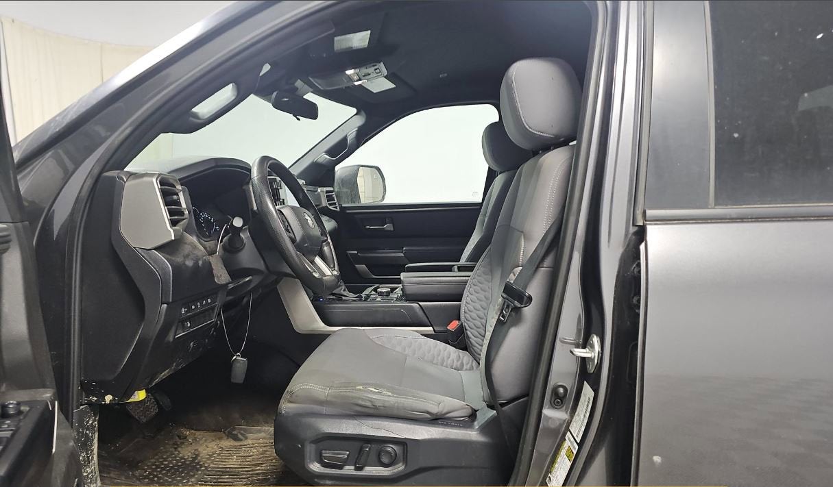 2025 Toyota Tundra 4WD SR5