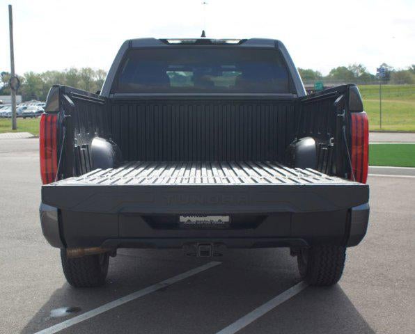2025 Toyota Tundra 4WD SR5