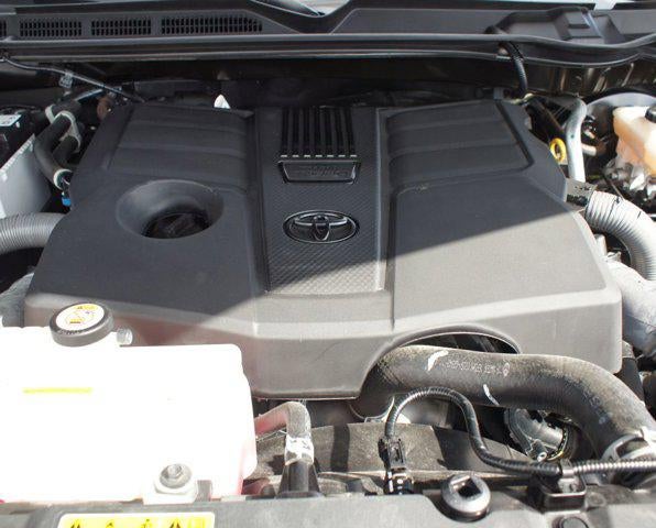 2025 Toyota Tundra 4WD SR5