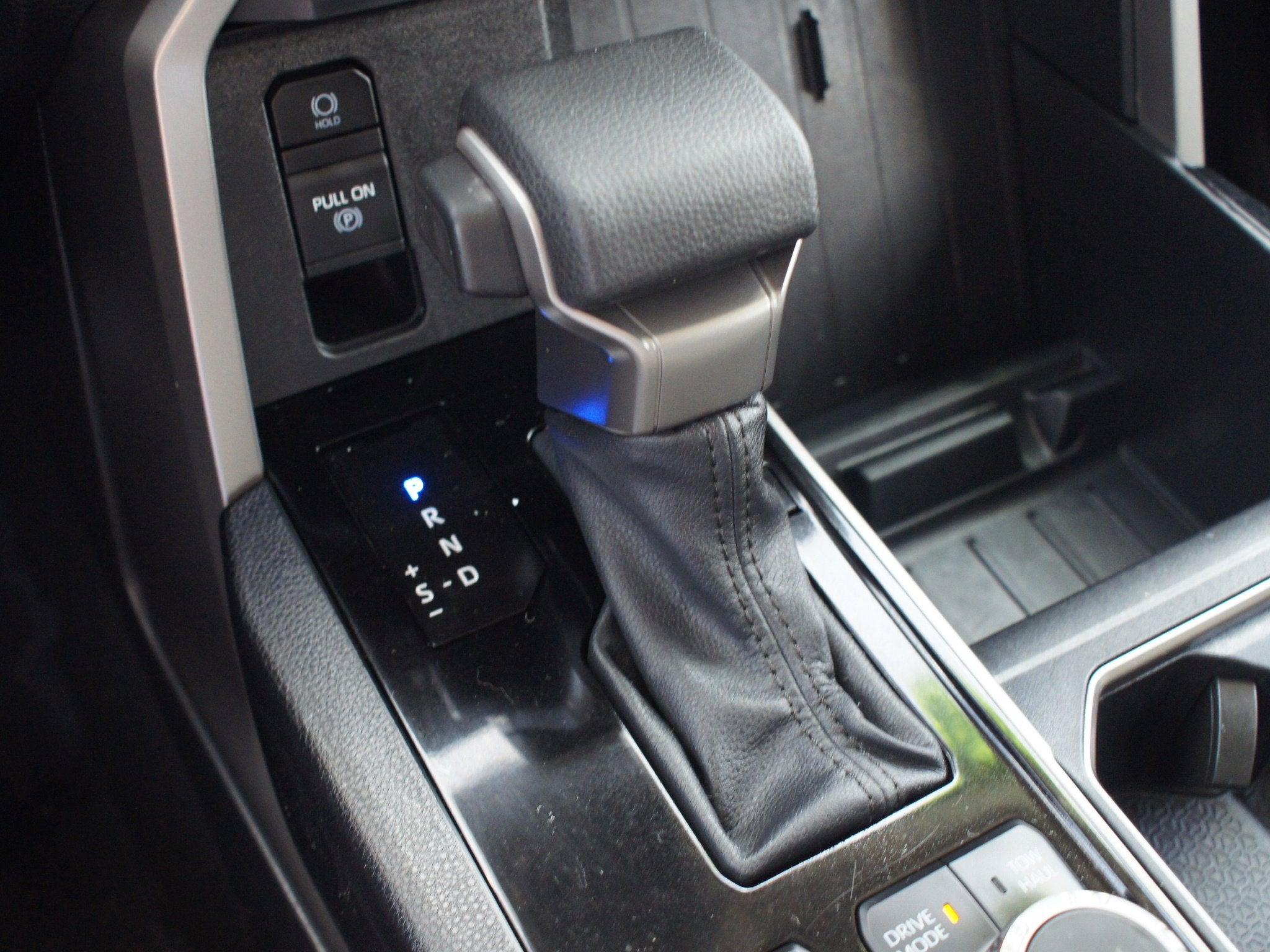 2024 Toyota Tundra 4WD SR5