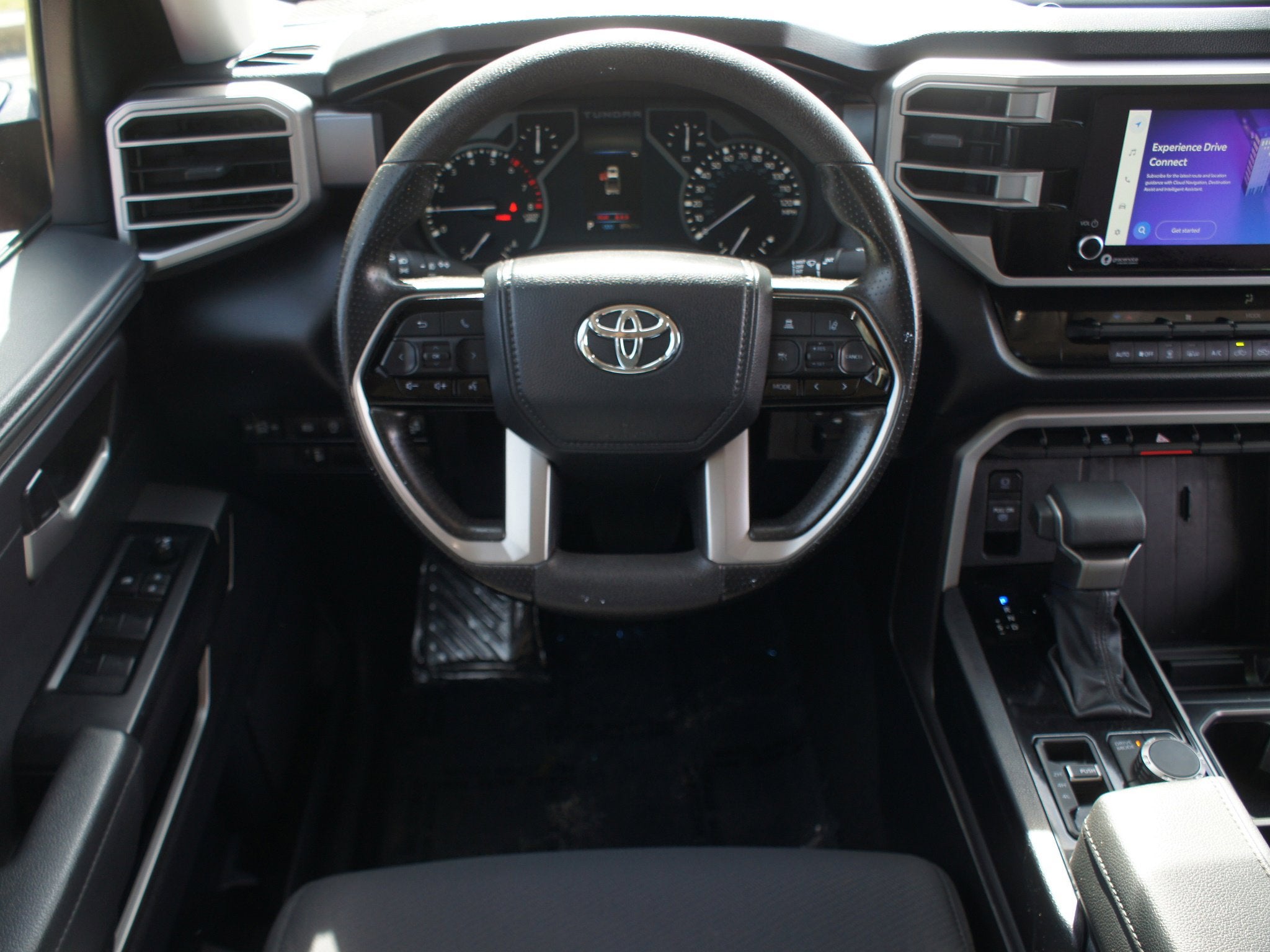 2024 Toyota Tundra 4WD SR5