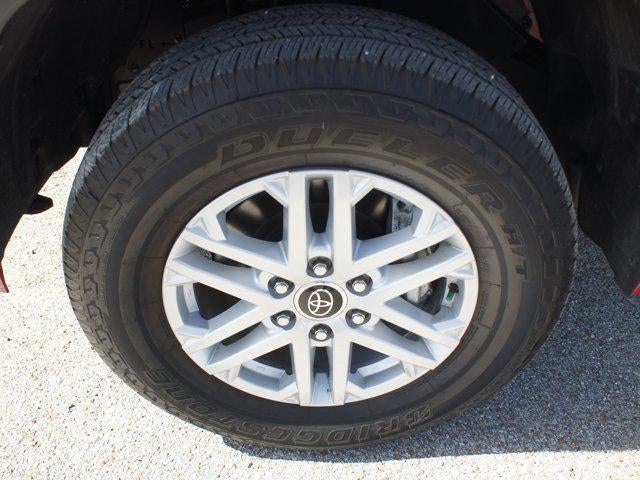2024 Toyota Tundra 4WD SR5