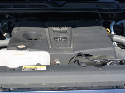 2022 Toyota Tundra 4WD SR5