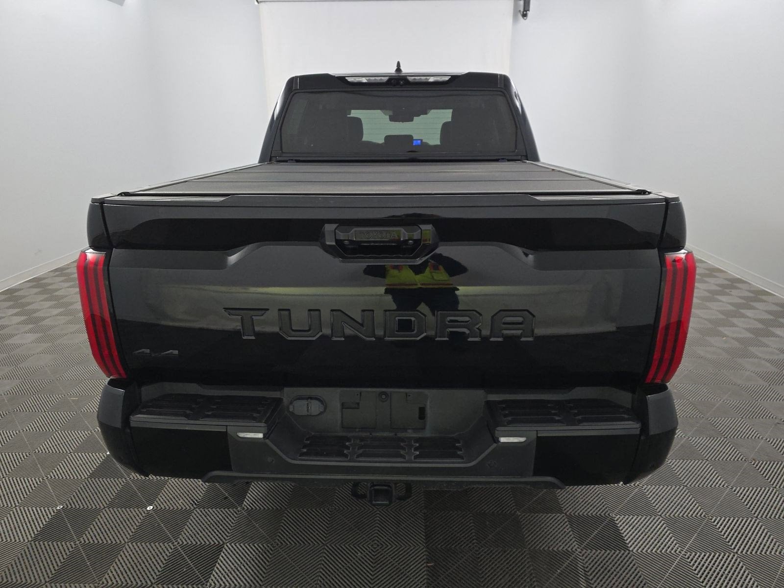 2022 Toyota Tundra 4WD SR5