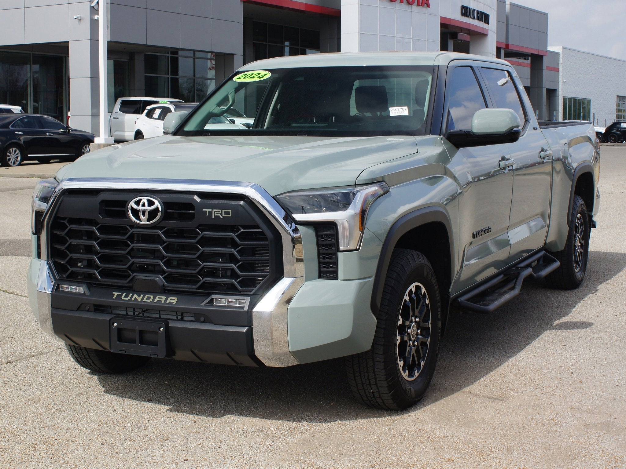 2024 Toyota Tundra 4WD SR5