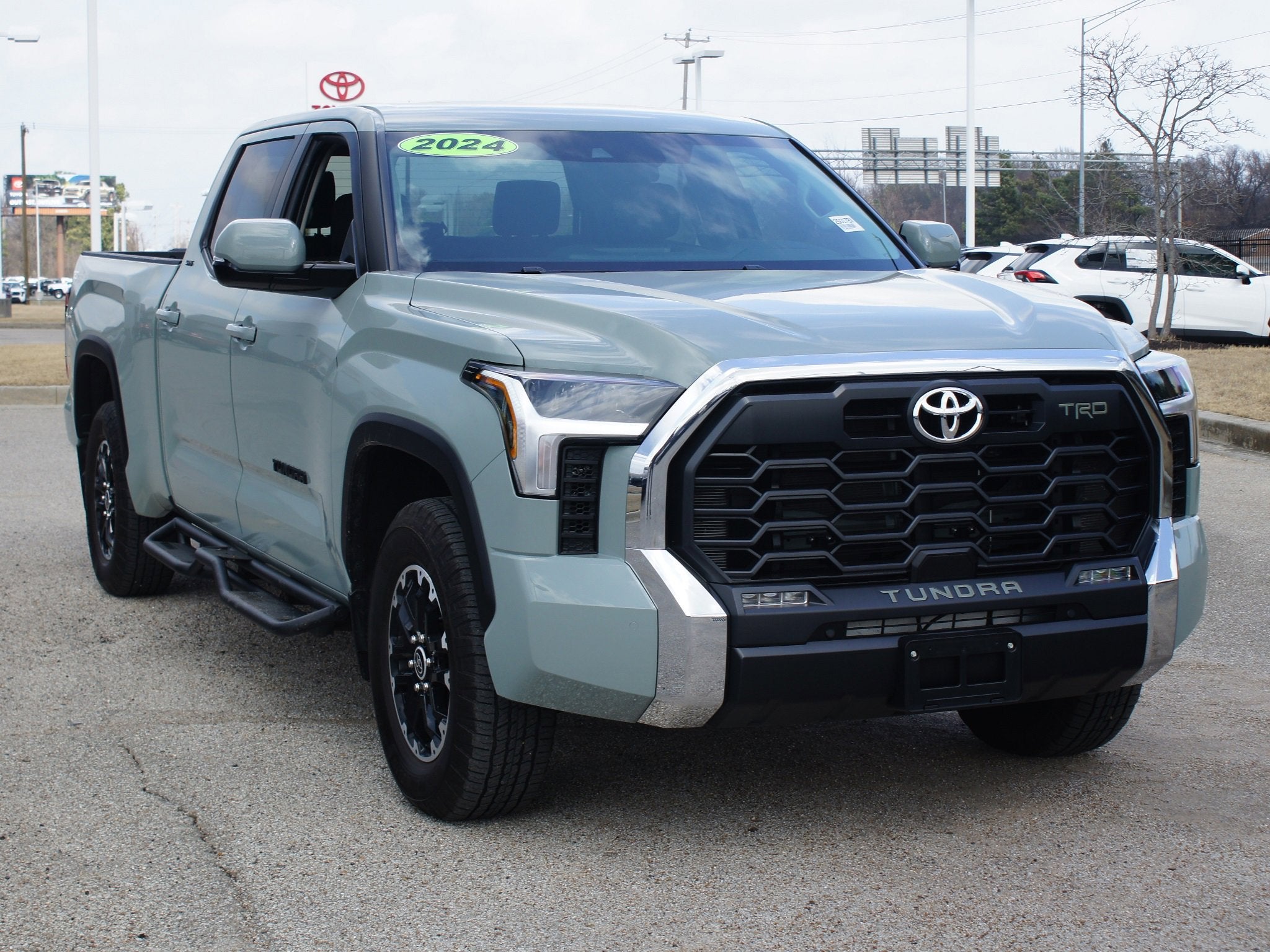 2024 Toyota Tundra 4WD SR5