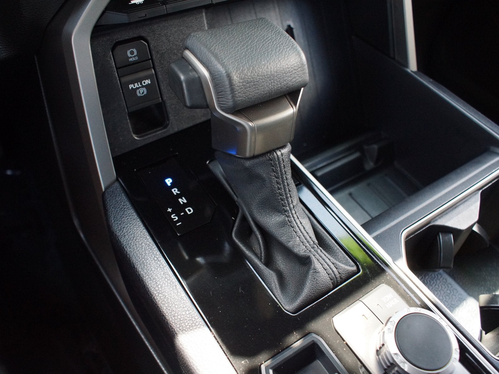 2025 Toyota Tundra 4WD SR5