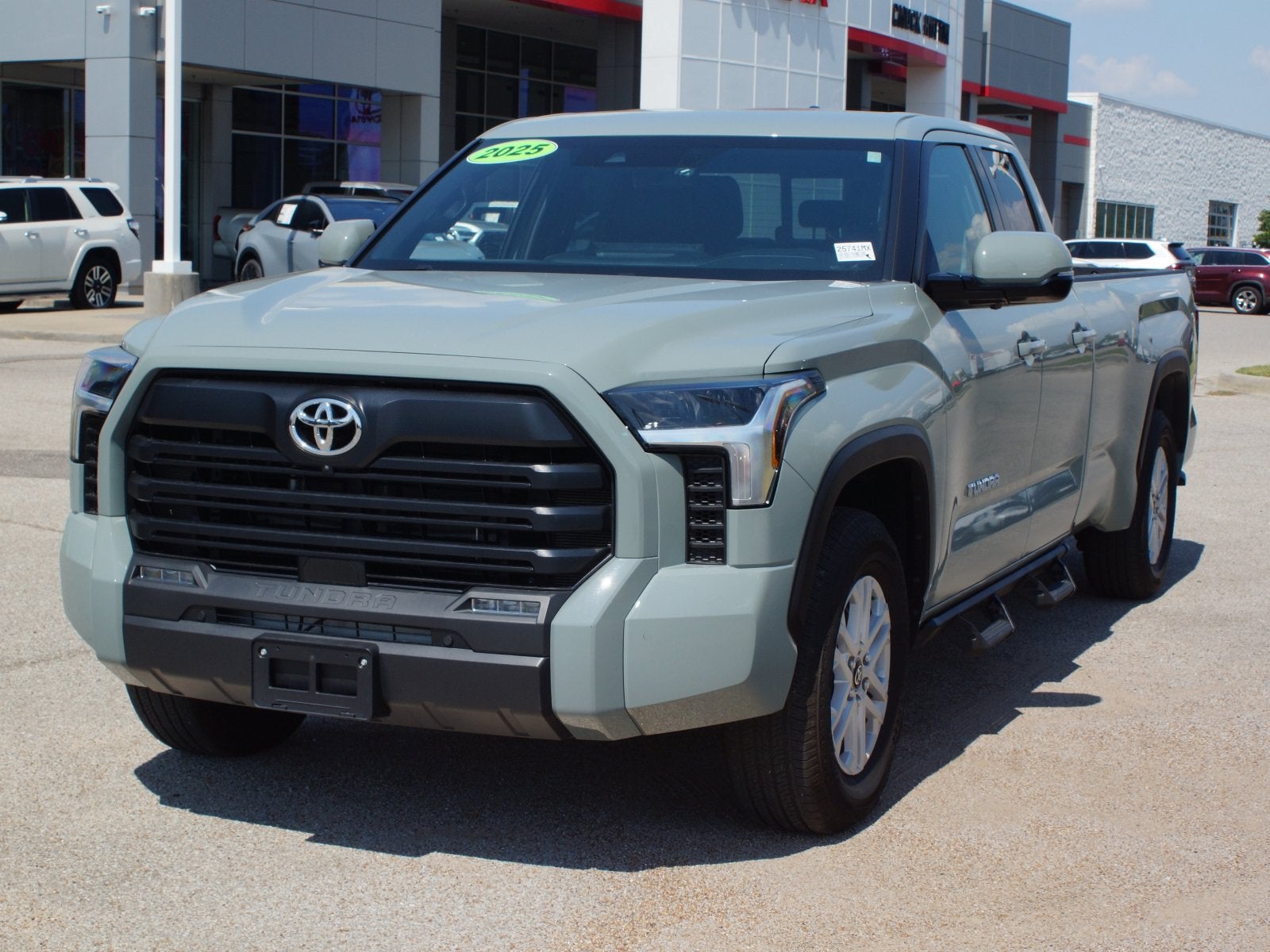 2025 Toyota Tundra 4WD SR5