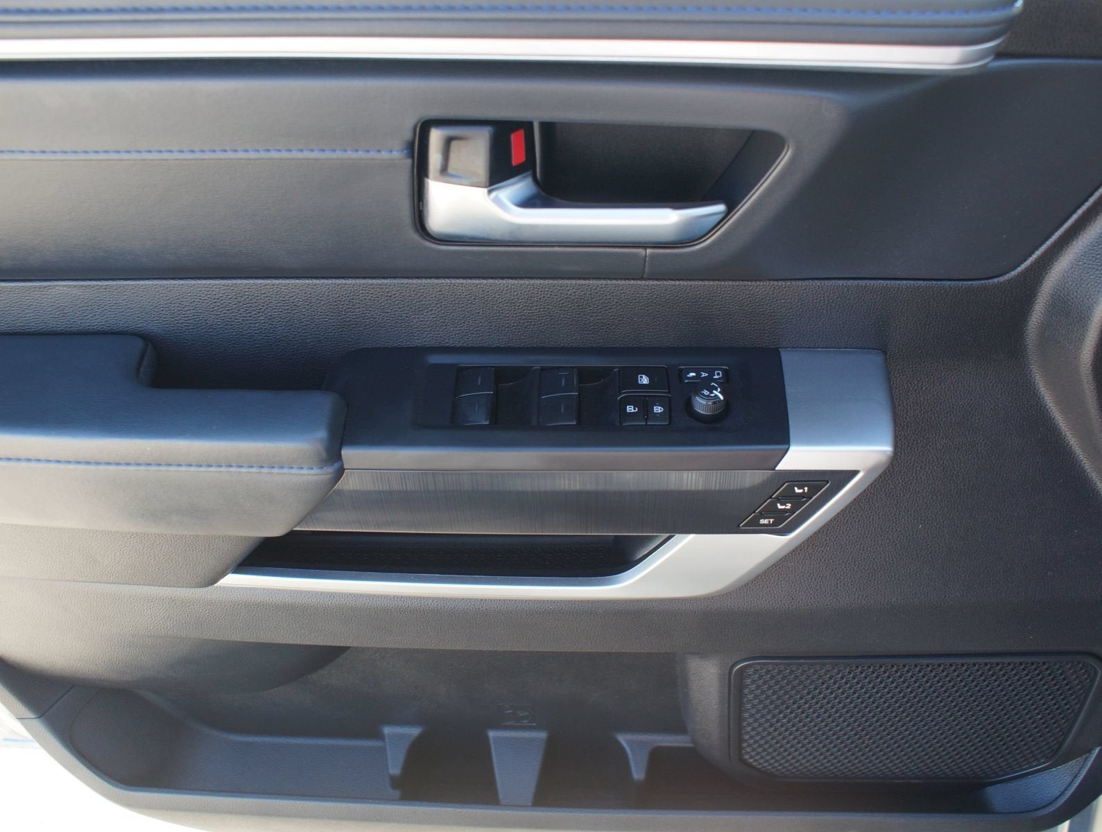 2023 Toyota Tundra 4WD Platinum