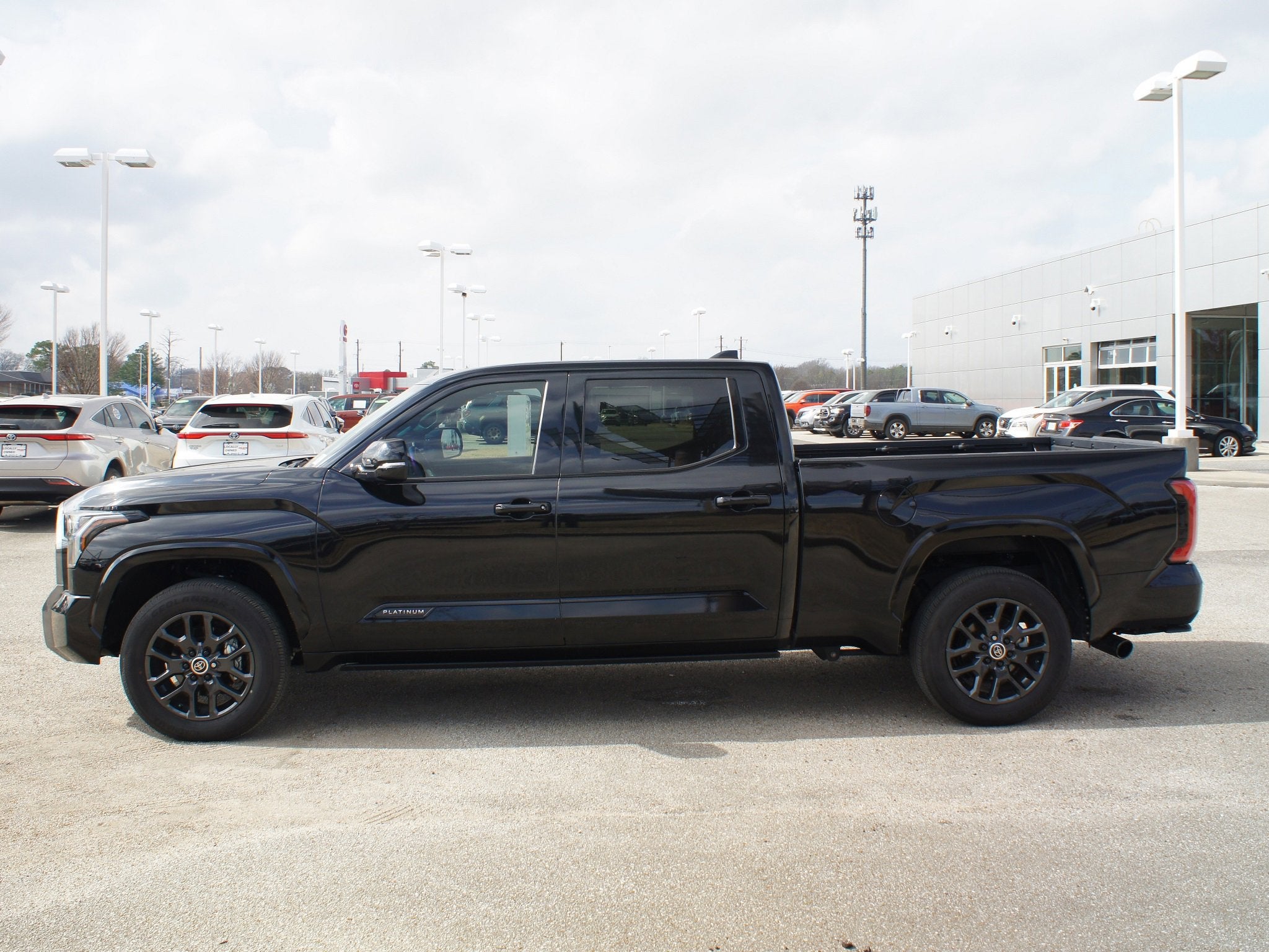 2024 Toyota Tundra 4WD Platinum