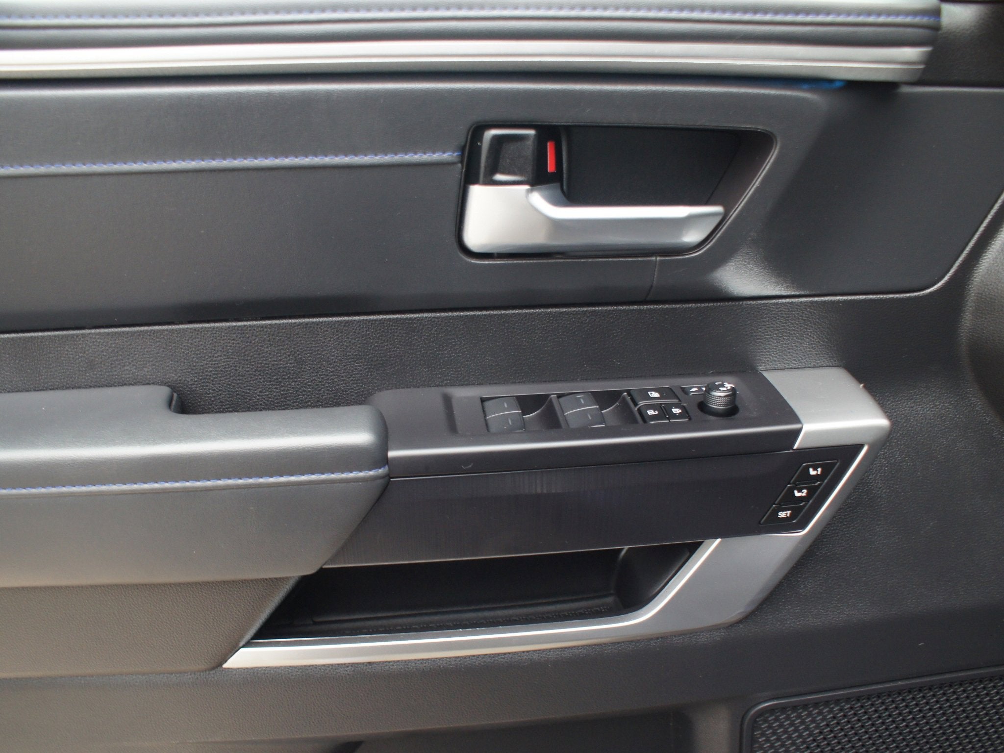 2023 Toyota Tundra 4WD Platinum Hybrid