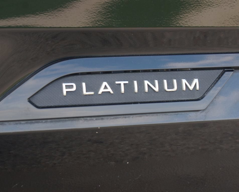 2022 Toyota Tundra 4WD Platinum Hybrid