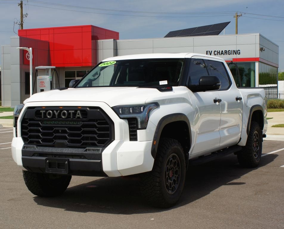 2022 Toyota Tundra 4WD TRD Pro Hybrid