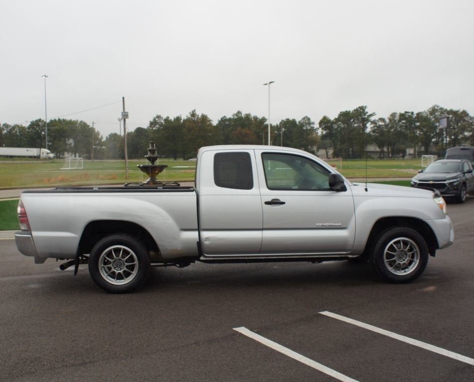 2013 Toyota Tacoma Base