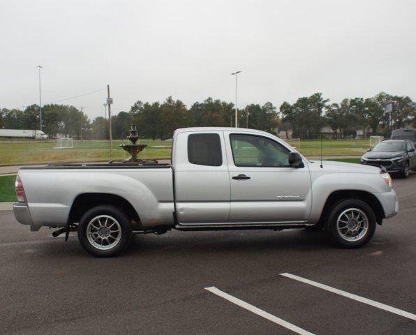 2013 Toyota Tacoma Base