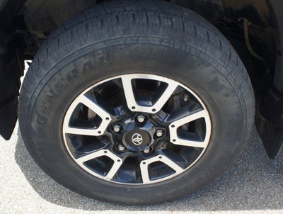 2017 Toyota Tundra 4WD SR5