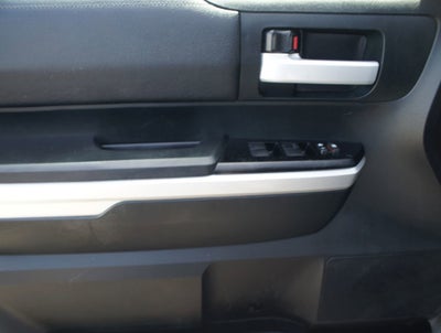 2017 Toyota Tundra 4WD SR5
