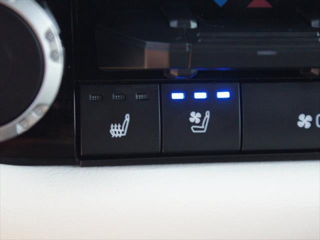 2025 Toyota Tundra 4WD Capstone Hybrid