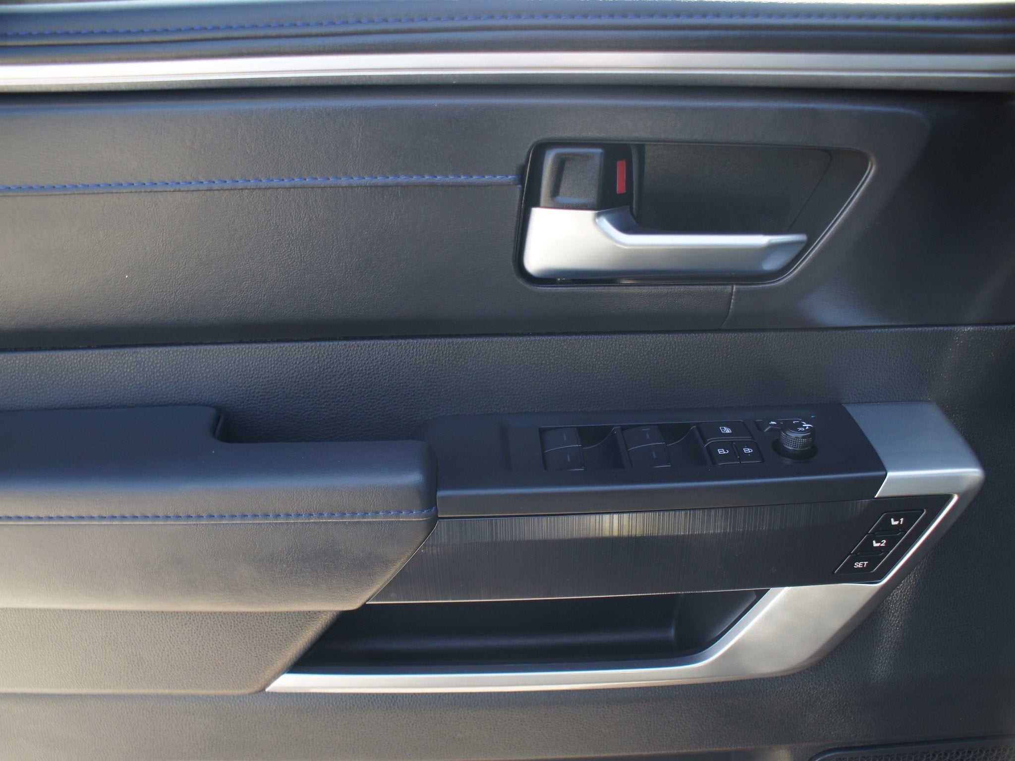 2025 Toyota Tundra 4WD Platinum