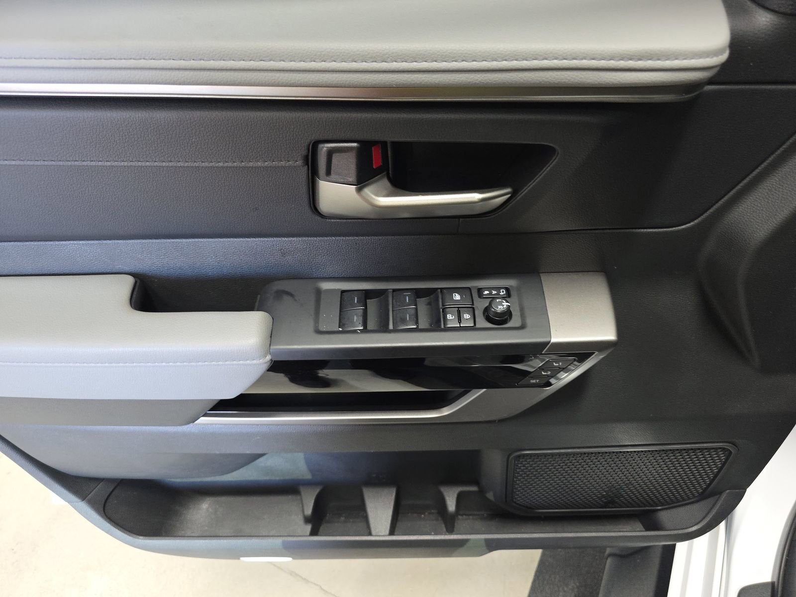 2025 Toyota Tundra 4WD Limited