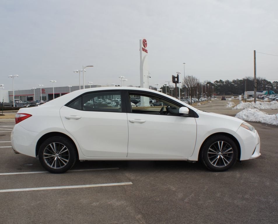 2016 Toyota Corolla LE Plus