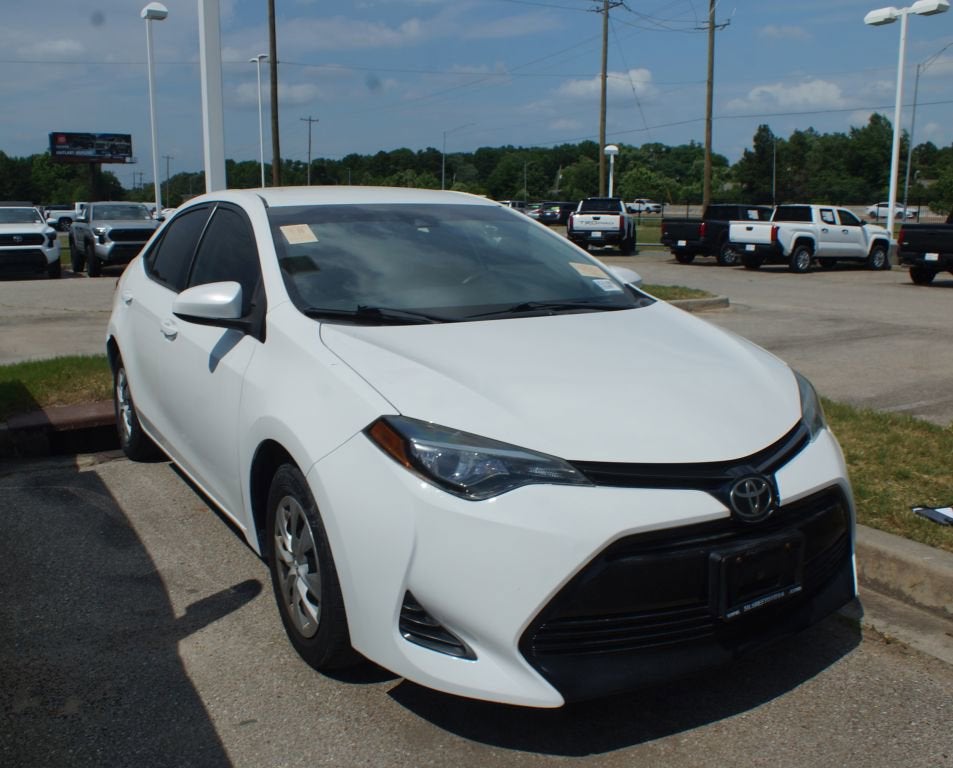 2017 Toyota Corolla L AT's photo