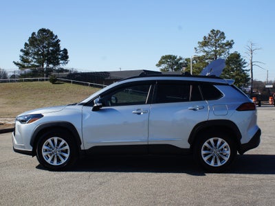 2025 Toyota Corolla Cross LE