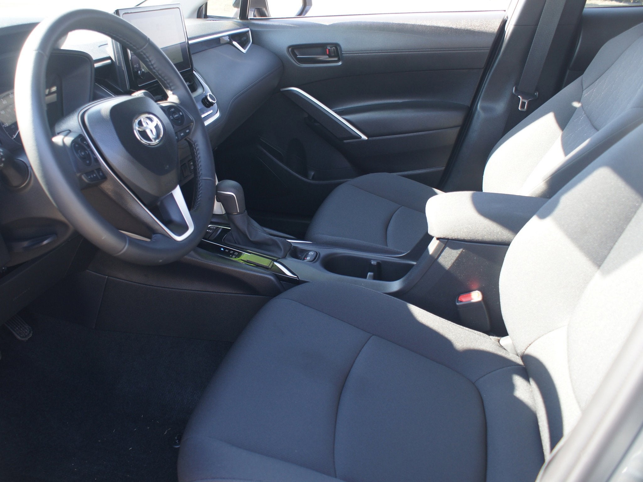 2025 Toyota Corolla Cross LE