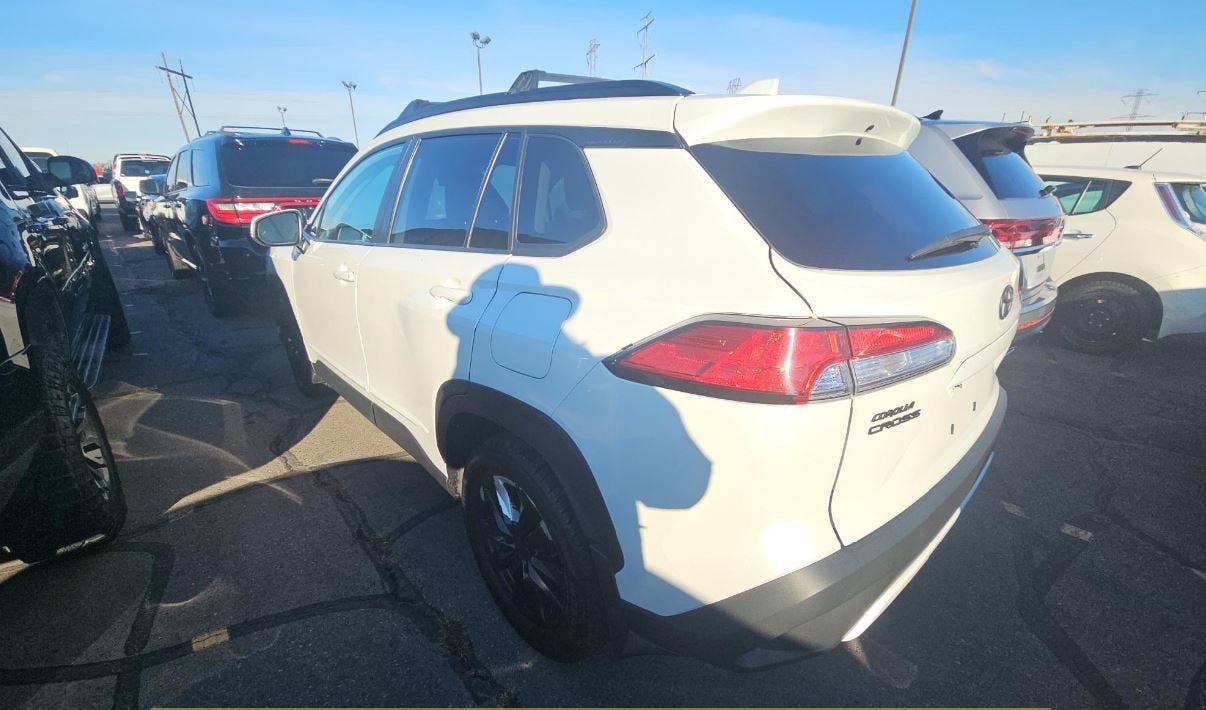 2022 Toyota Corolla Cross LE