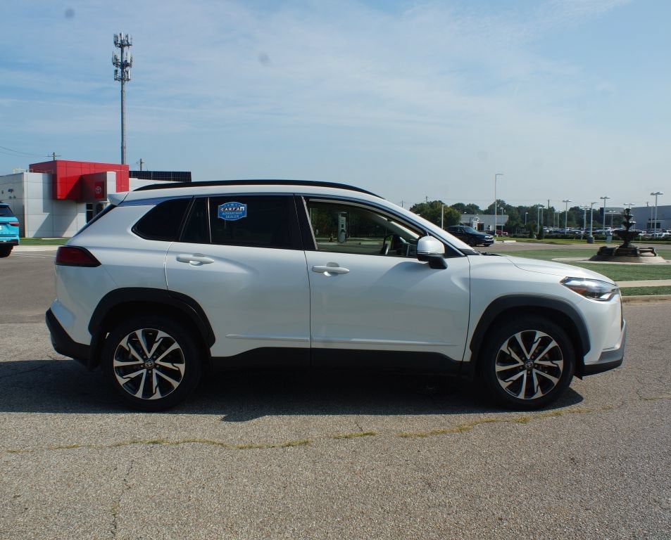 2022 Toyota Corolla Cross XLE