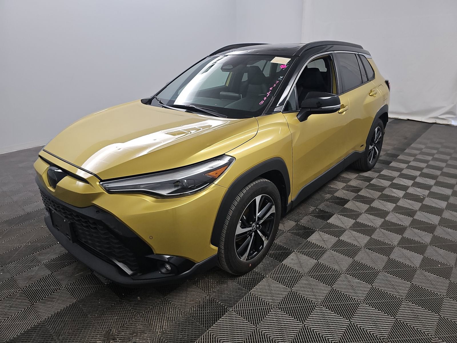 2023 Toyota Corolla Cross Hybrid XSE