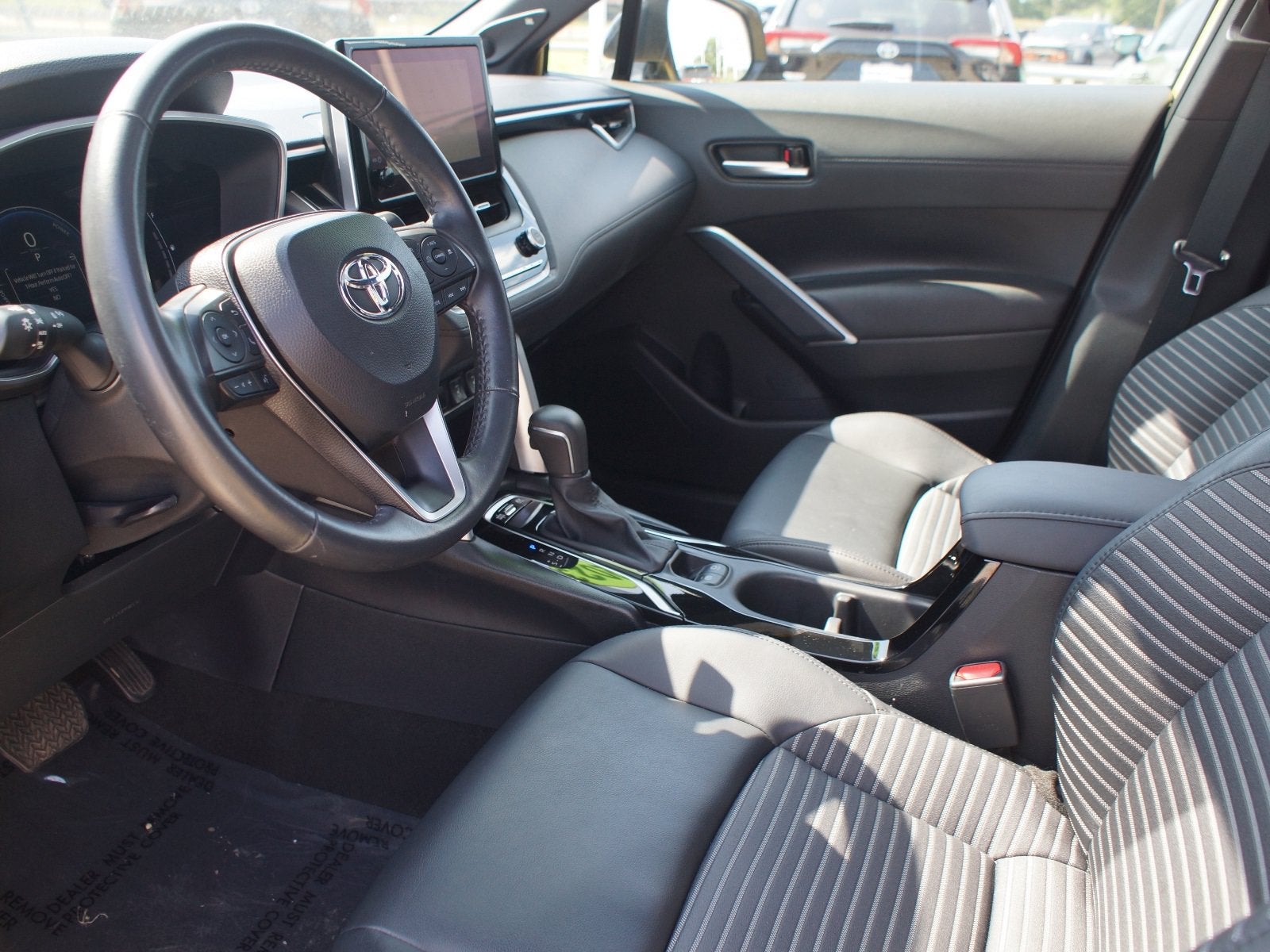 2023 Toyota Corolla Cross Hybrid XSE