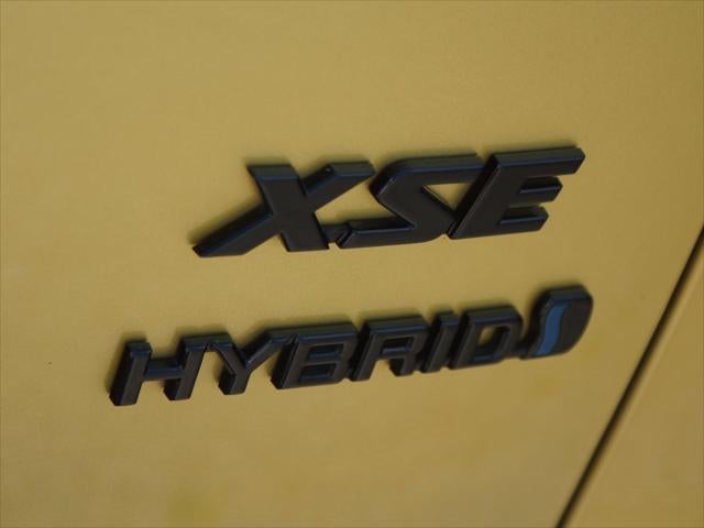 2023 Toyota Corolla Cross Hybrid XSE