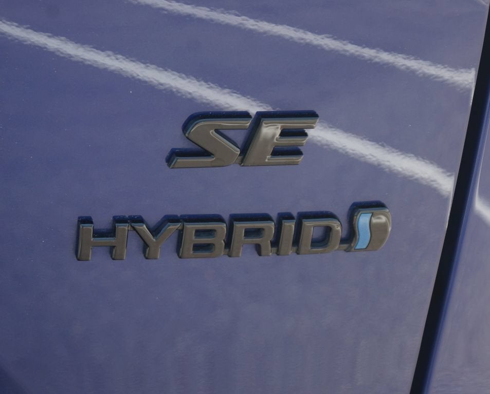 2024 Toyota Corolla Cross Hybrid SE