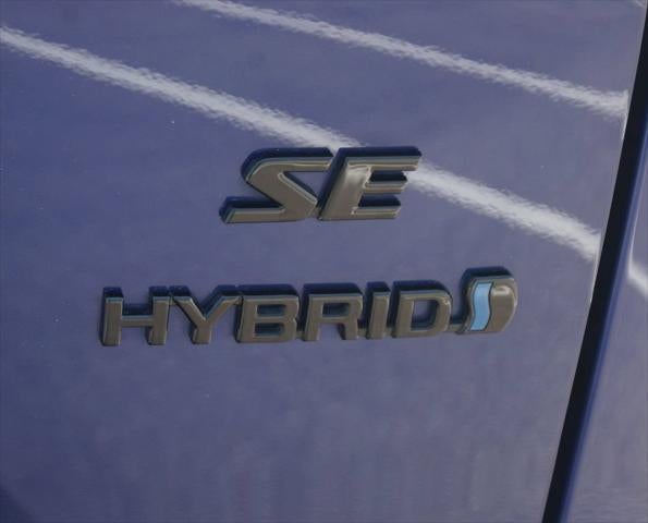2024 Toyota Corolla Cross Hybrid SE