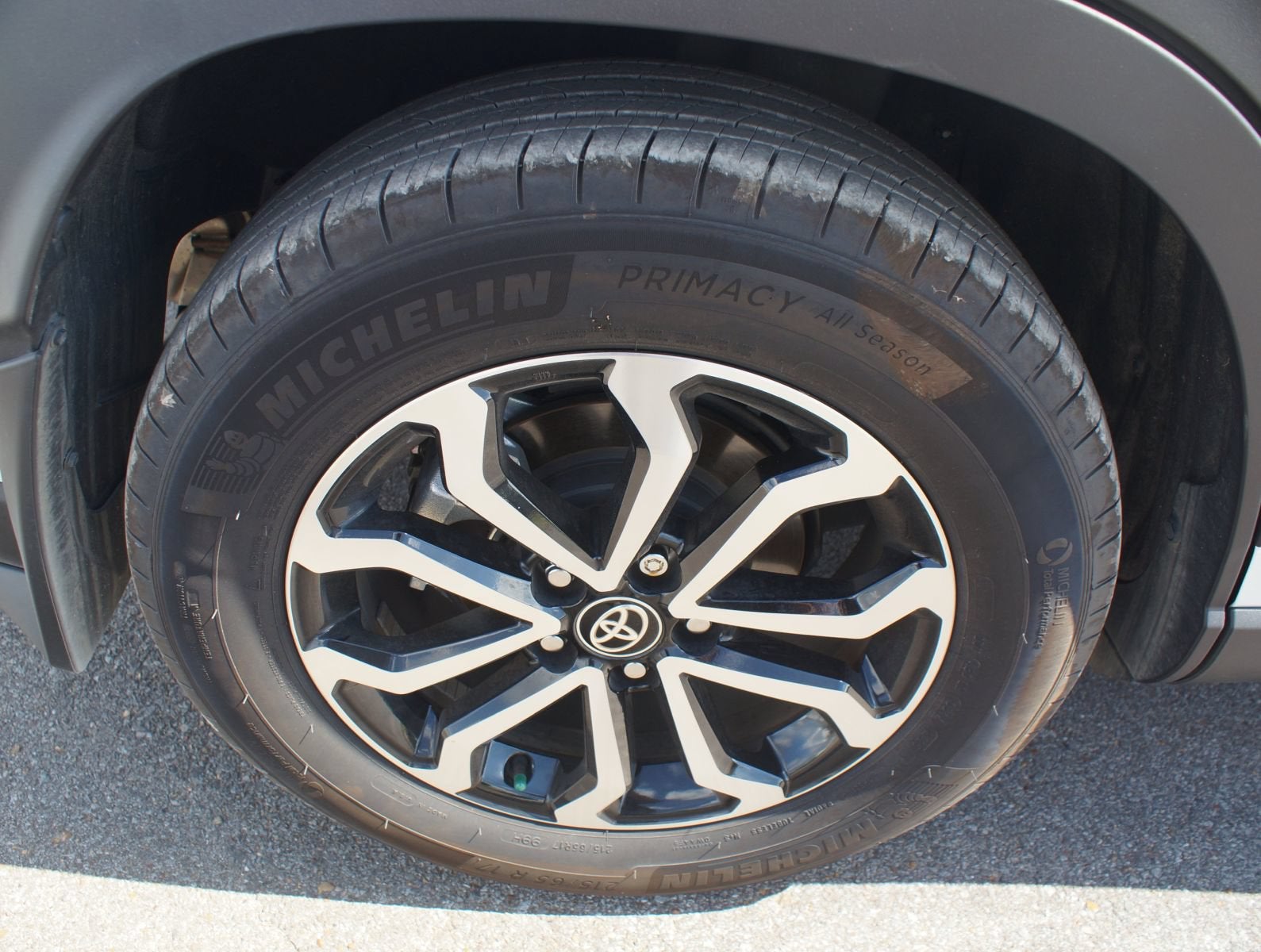 2026 Toyota Corolla Cross Hybrid SE