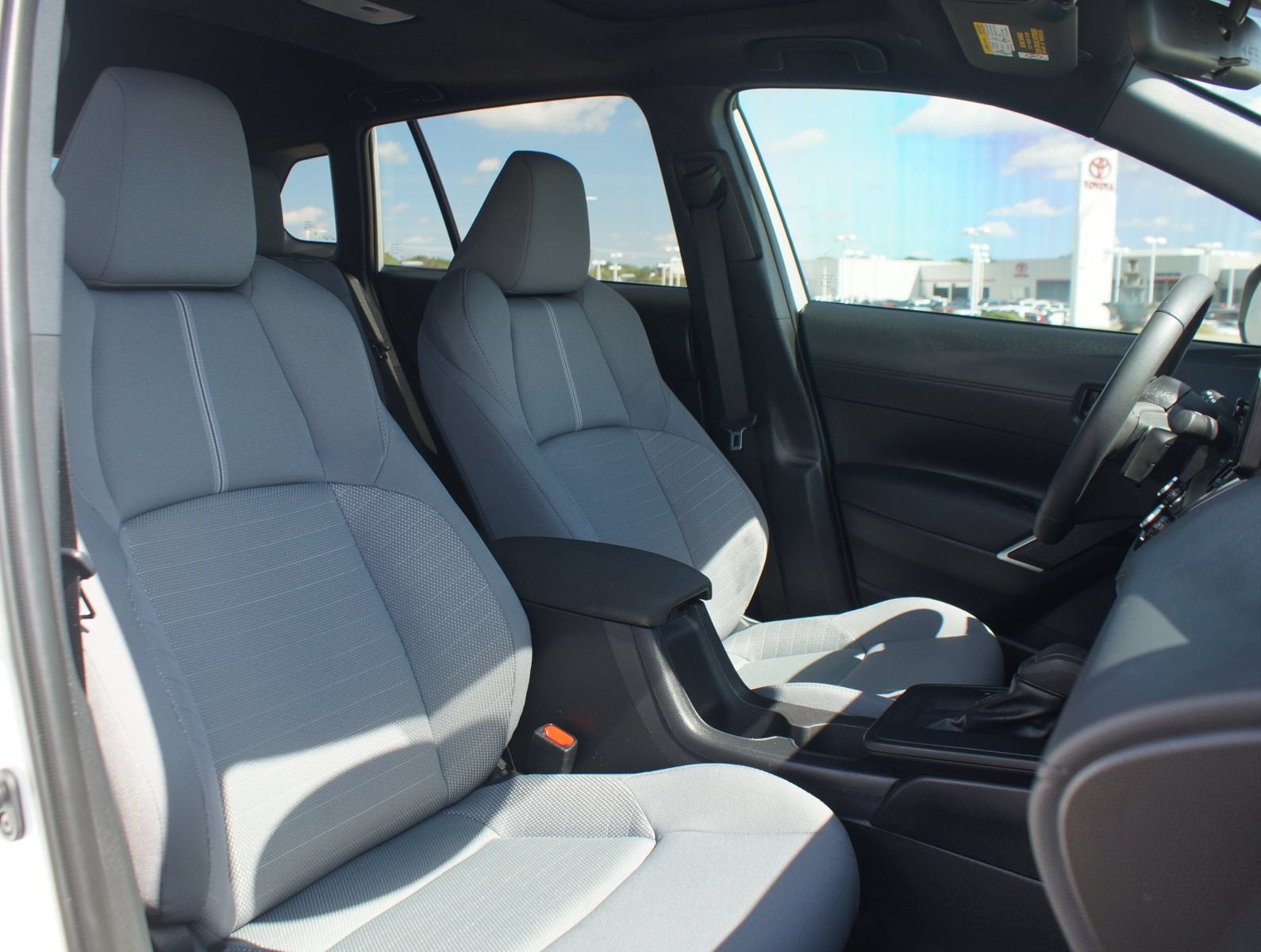 2026 Toyota Corolla Cross Hybrid SE