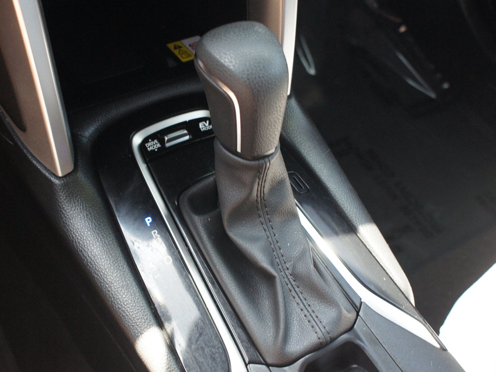 2023 Toyota Corolla Cross Hybrid SE