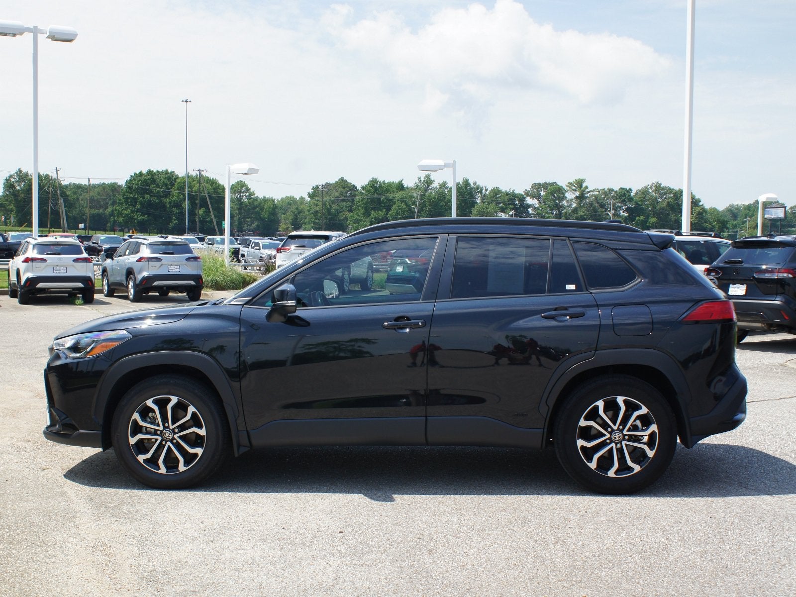 2023 Toyota Corolla Cross Hybrid SE