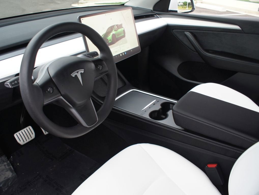2023 Tesla Model Y Performance