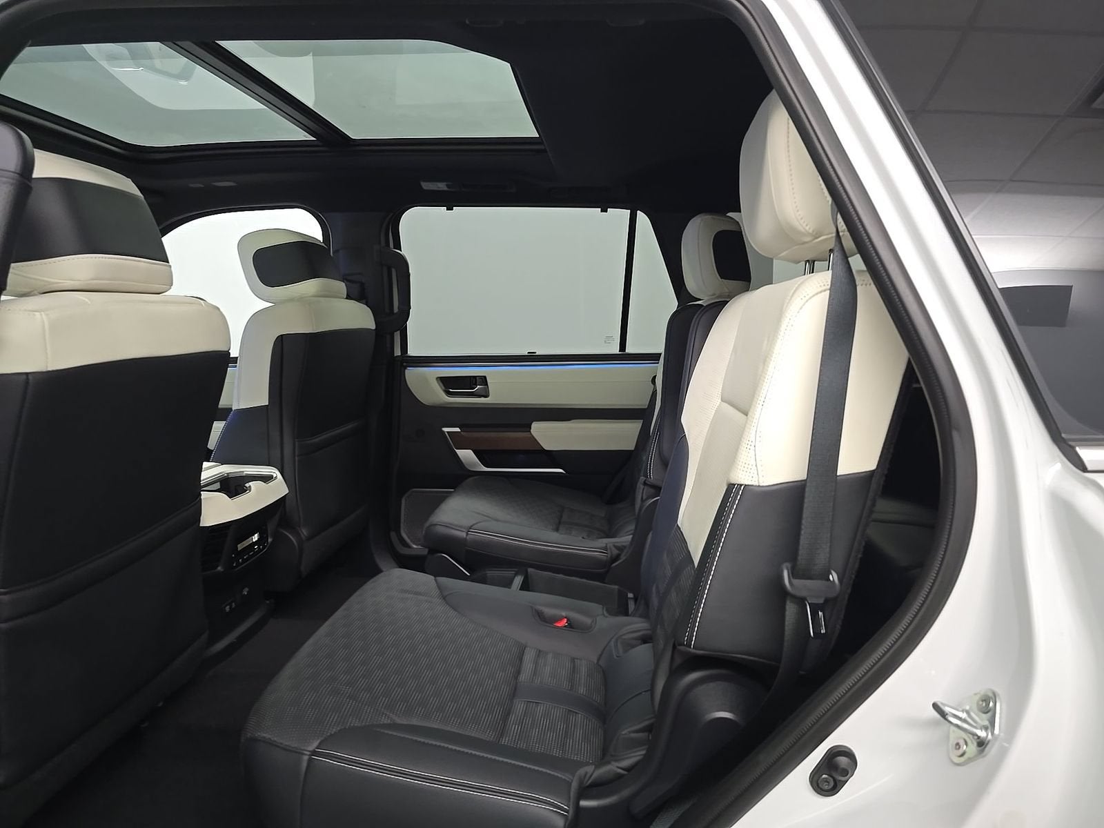 2023 Toyota Sequoia Capstone