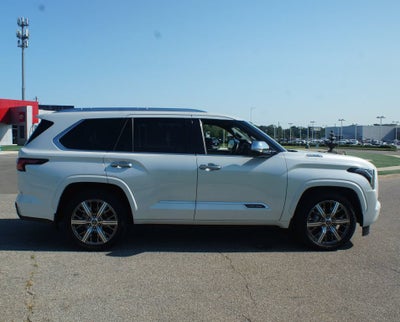 2023 Toyota Sequoia Capstone
